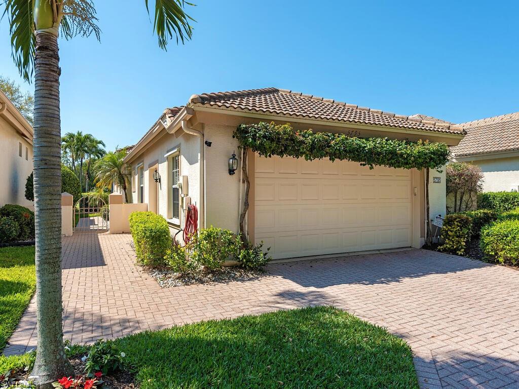 5795 Persimmon Way Naples, FL 34110 - Photo 16 of 24 Street View
