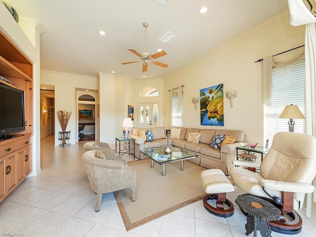 5795 Persimmon Way Naples, FL 34110 - Photo 2 of 24 Living Room