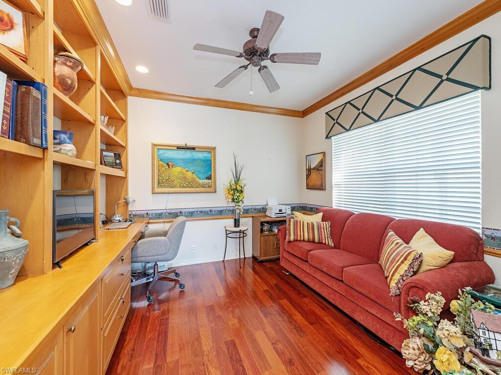 5795 Persimmon Way Naples, FL 34110 - Photo 5 of 24 Kitchen
