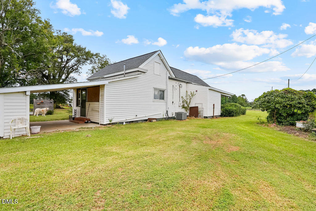 211 McGee Church Road Clinton, NC 28328 - Photo 33 of 47 211mcgee-53