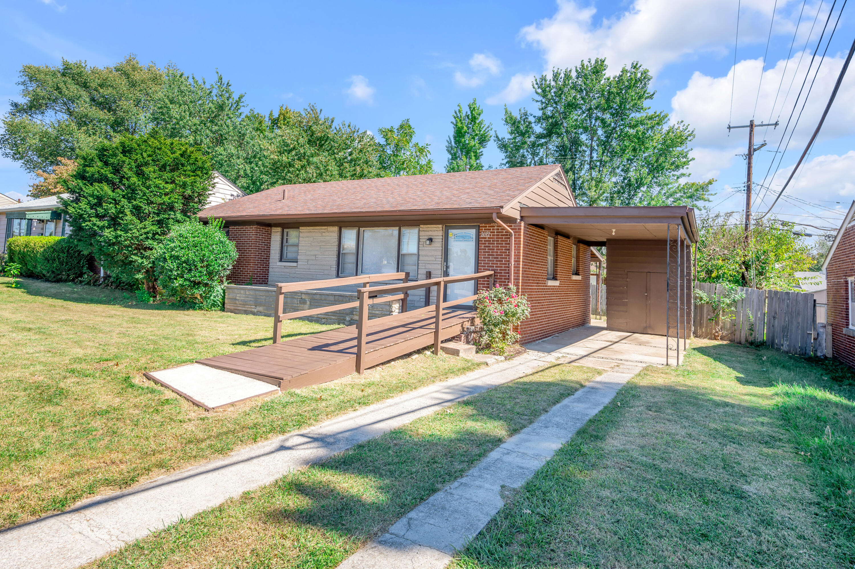 2012 Parallel Road Lexington, KY 40511 - Photo 1 of 34 TDB_4878