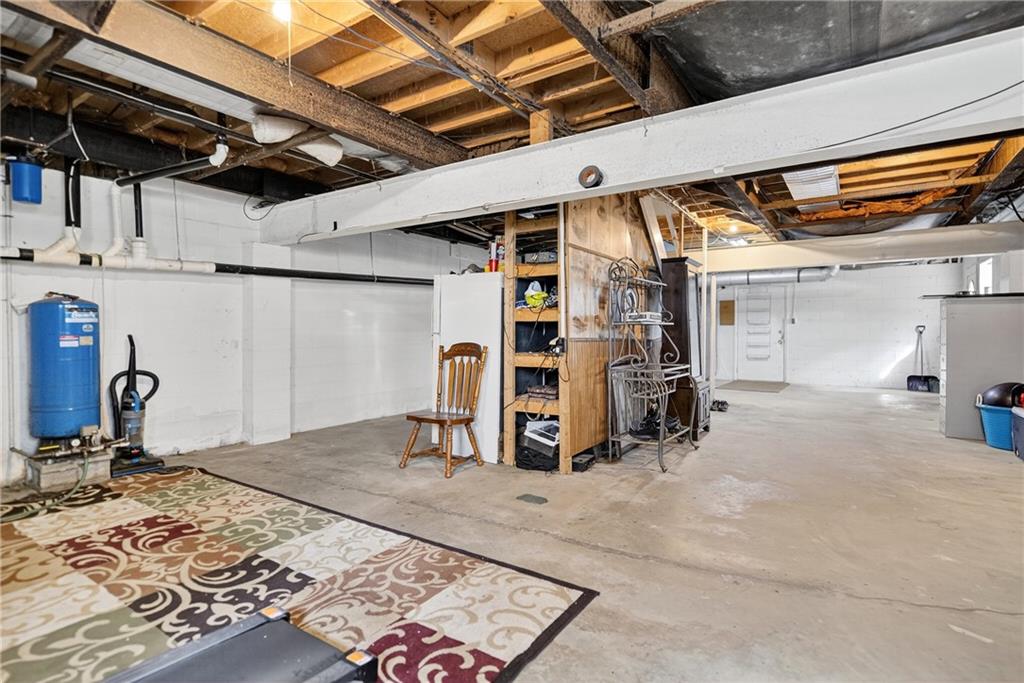 111 A Cowpath Road Aliquippa, PA 15001 - Photo 36 of 46 a view of a room with gym equipment