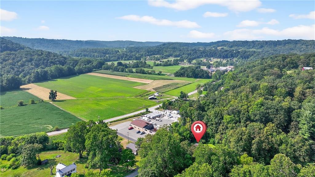 111 A Cowpath Road Aliquippa, PA 15001 - Photo 42 of 46 an aerial view of a golf course with parking space