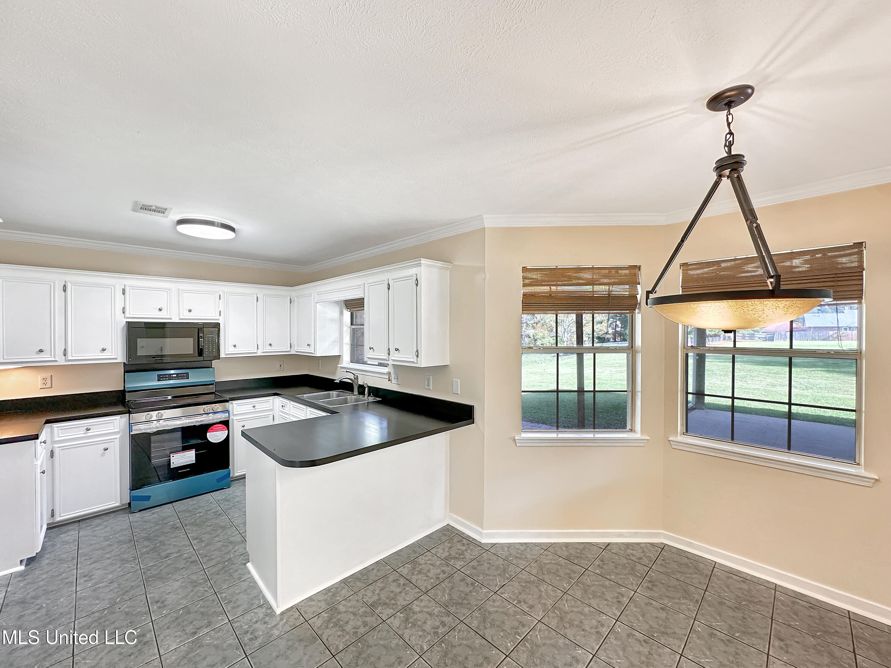 7314 Gary Road Byram, MS 39272 - Photo 10 of 36 40951a00977ecc6df9b07ddcbbb1e3966a47f763