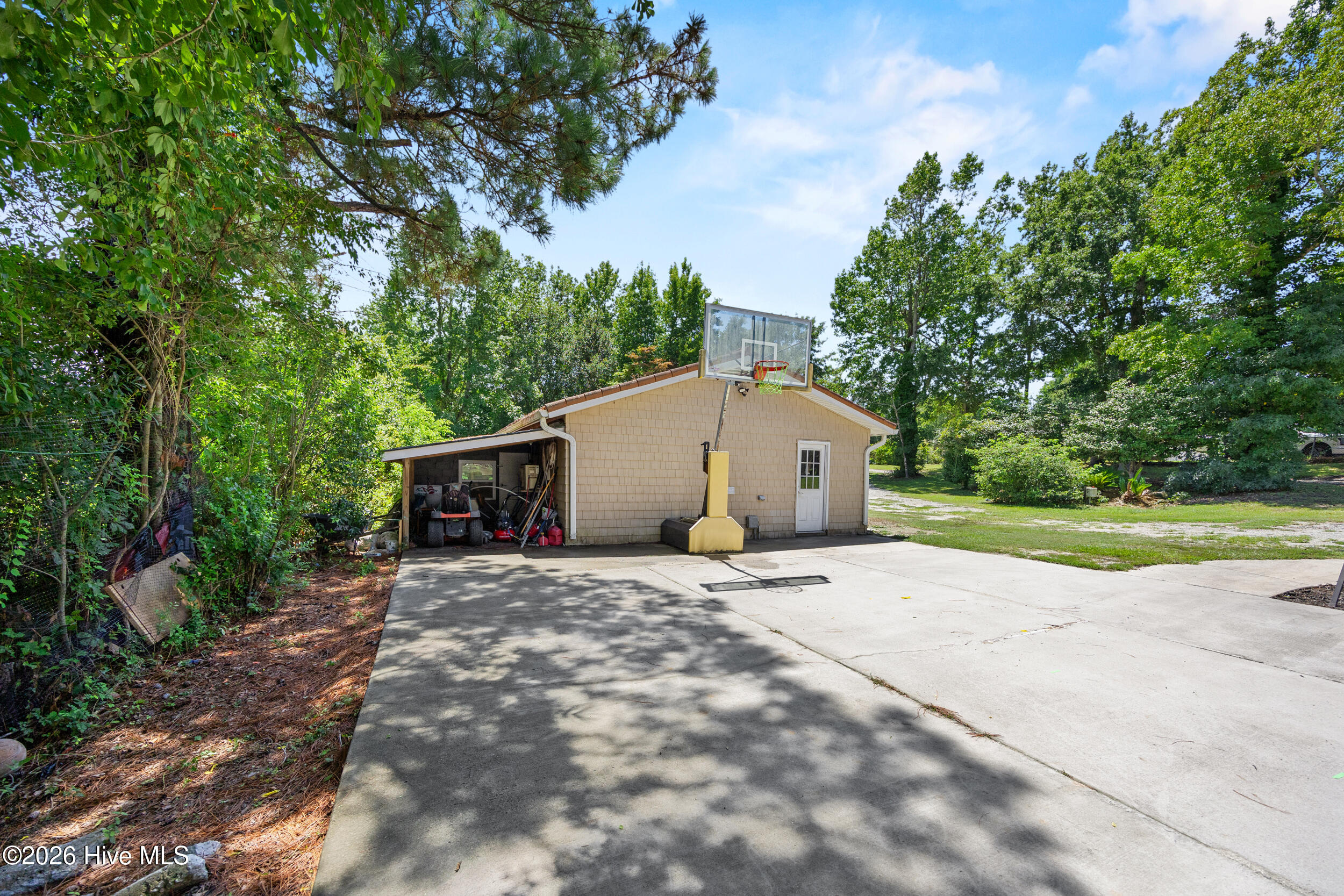 667 Hughes Road Hampstead, NC 28443 - Photo 35 of 56 Gallery Image 35