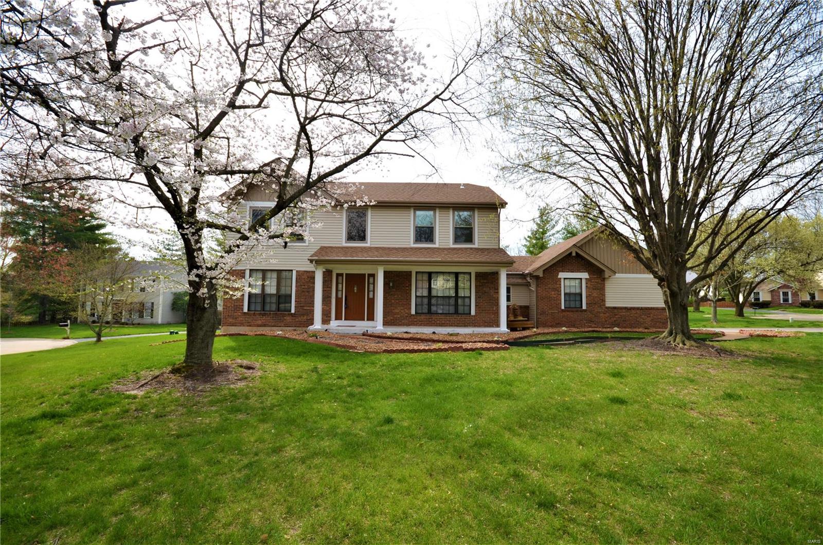 16209 Windfall Ridge Drive Chesterfield, MO 63005 - Photo 2 of 30 Gallery Image 2