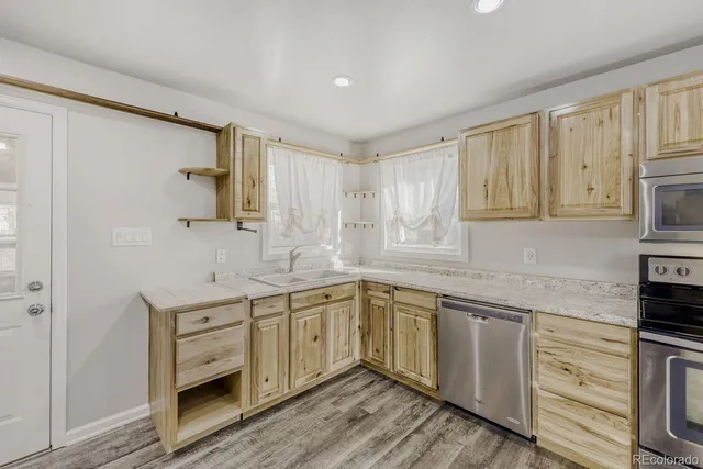 $385,000 | 740 Newark Street, Aurora, CO 80010