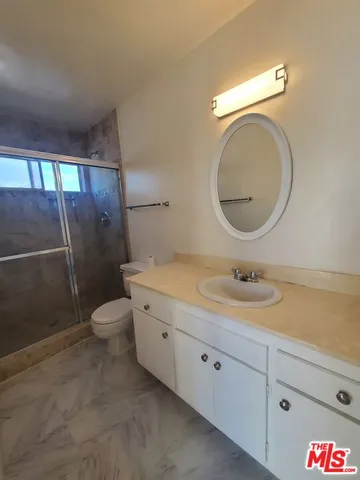 $3,150 | 6199 Canterbury Drive, Unit 202, Culver City, CA 90230