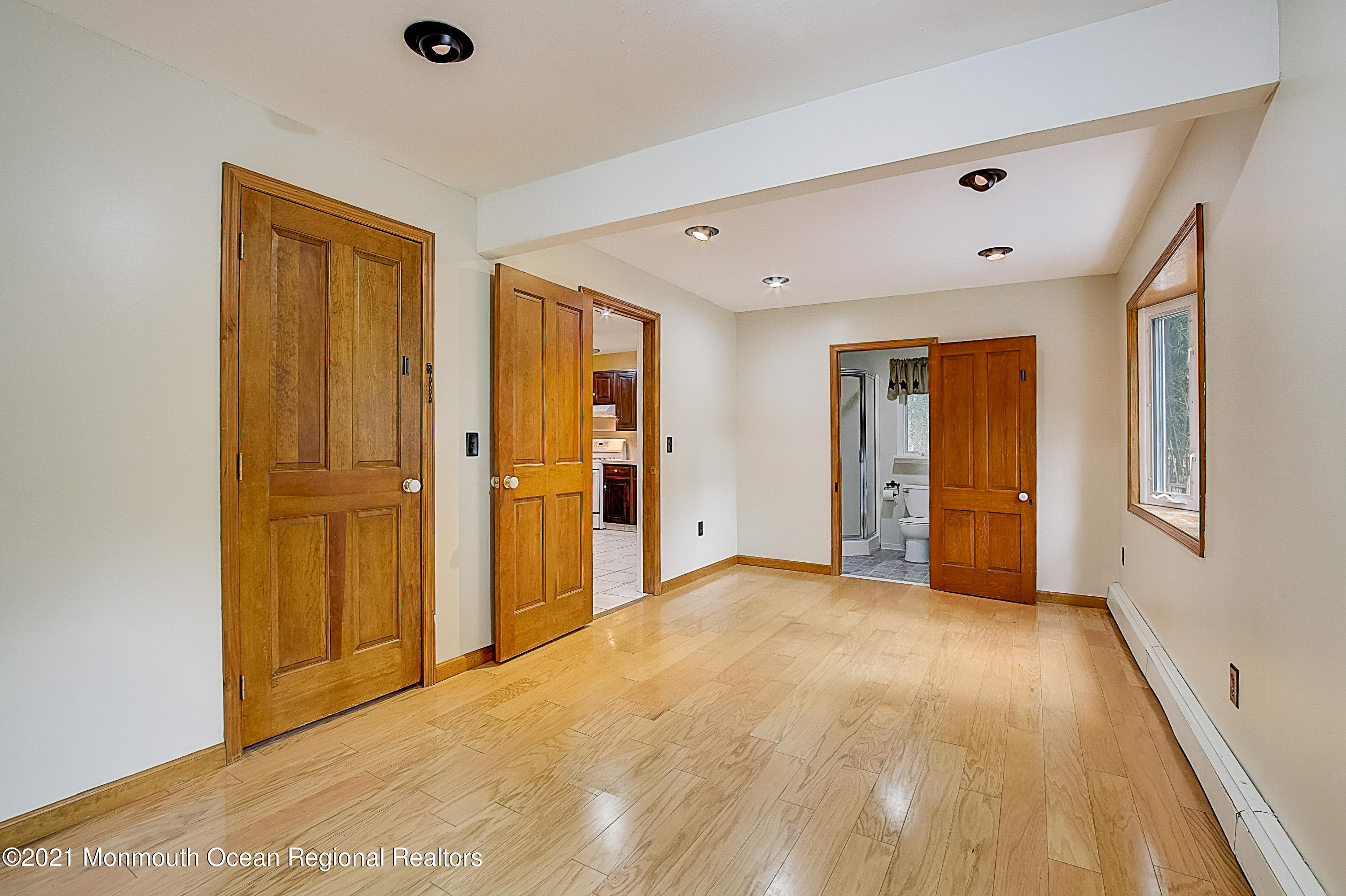 105 Bethany Road Holmdel, NJ 07733 - Photo 14 of 32 36-Bethany Rd -036
