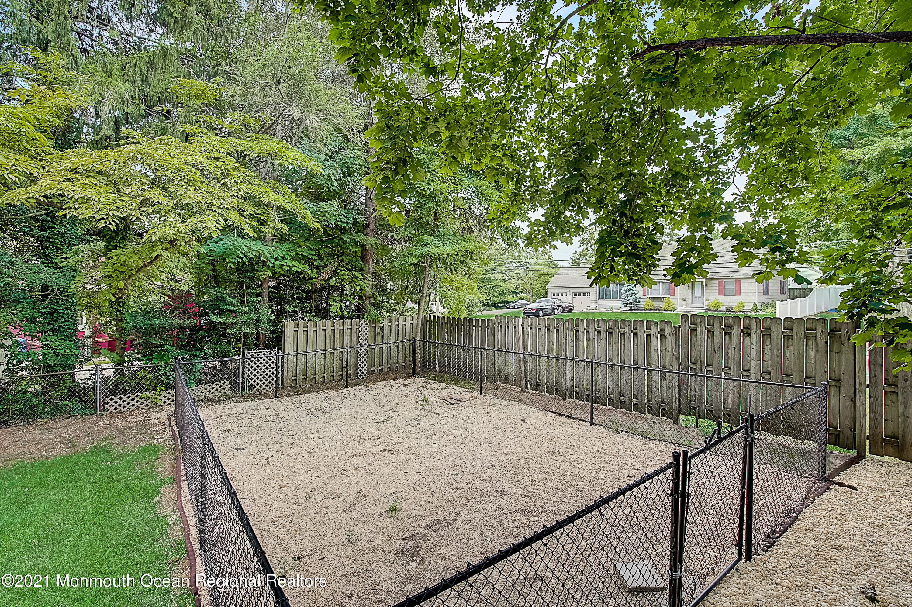 105 Bethany Road Holmdel, NJ 07733 - Photo 26 of 32 45-Bethany Rd -045