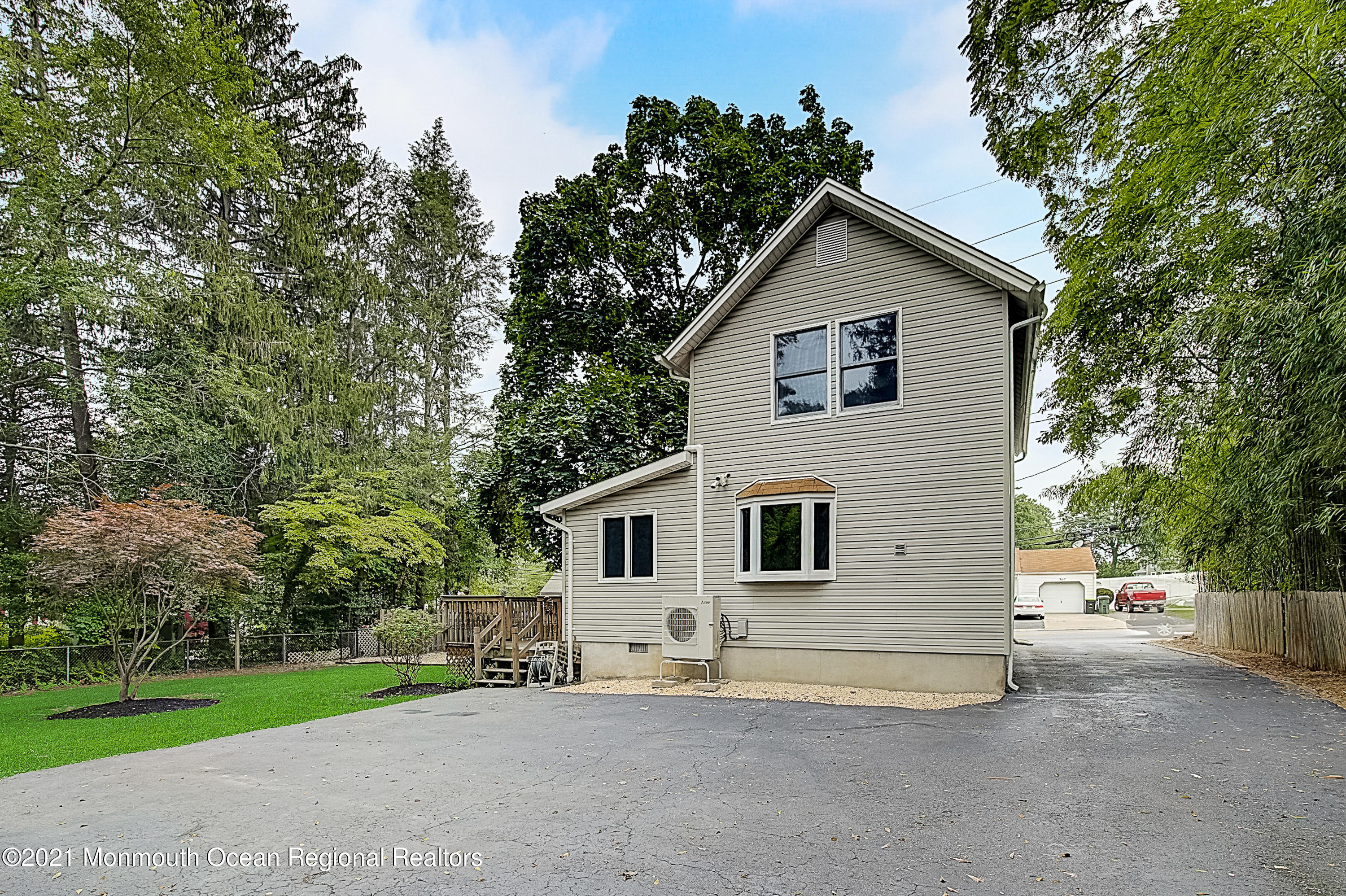105 Bethany Road Holmdel, NJ 07733 - Photo 29 of 32 52-Bethany Rd -052