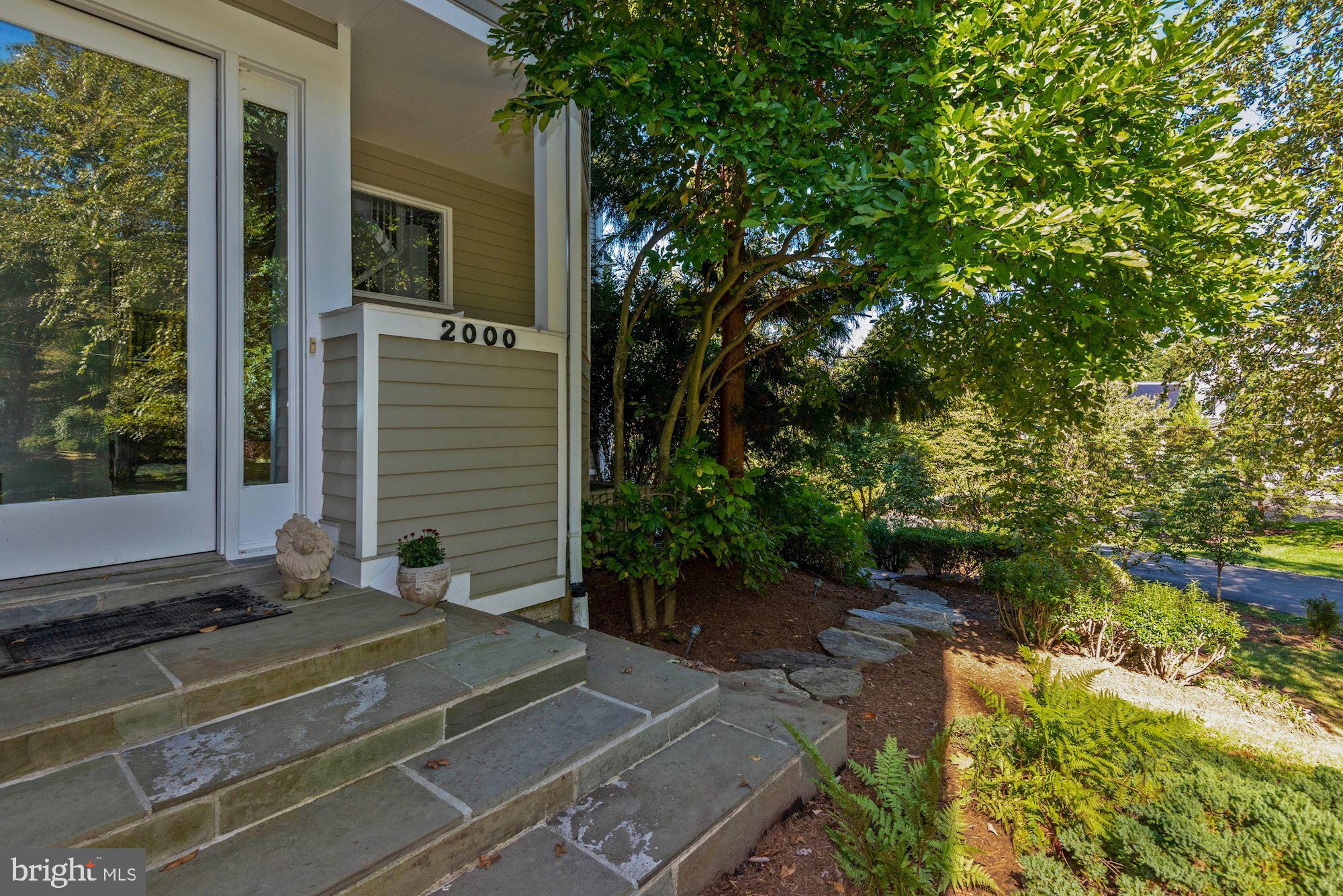 2000 Rockingham Street McLean, VA 22101 - Photo 2 of 62 Slate front porch
