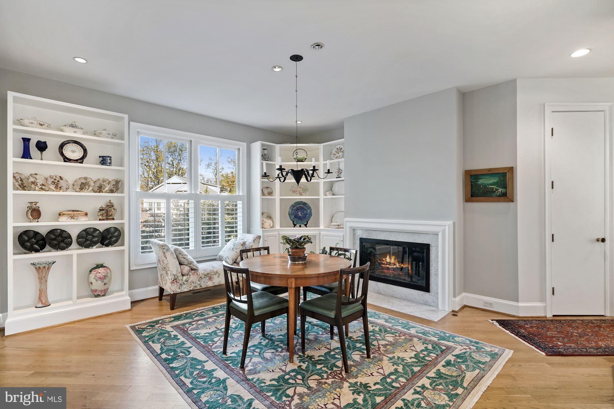 2000 Rockingham Street McLean, VA 22101 - Photo 15 of 62 Breakfast room, built-in bookcases and fireplace