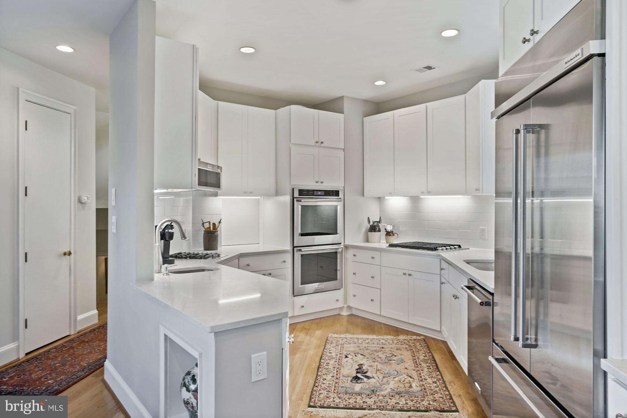 2000 Rockingham Street McLean, VA 22101 - Photo 24 of 62 Top of the line appliances