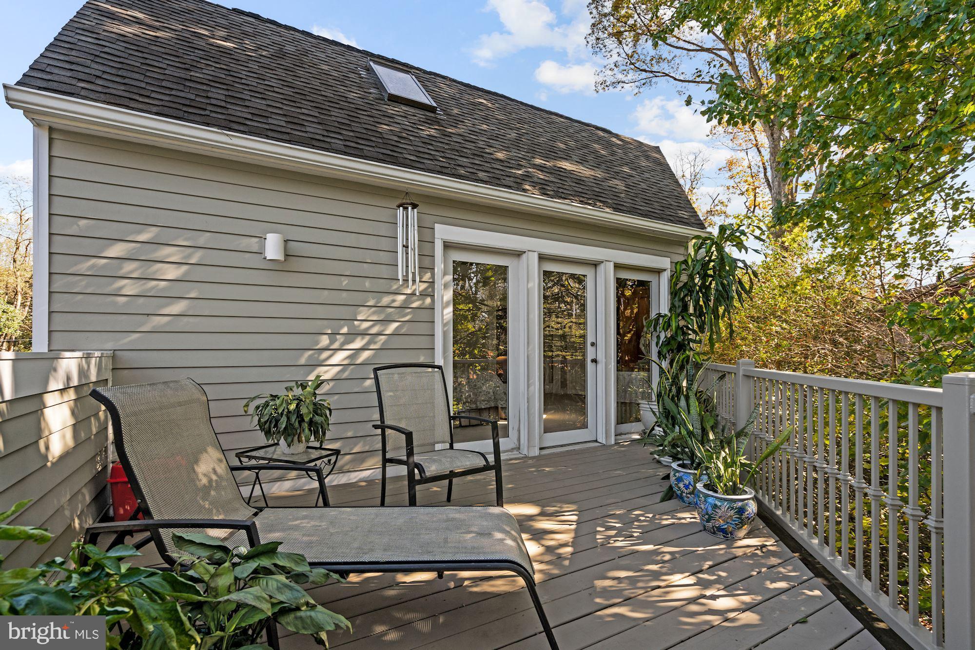 2000 Rockingham Street McLean, VA 22101 - Photo 31 of 62 Another view of the deck