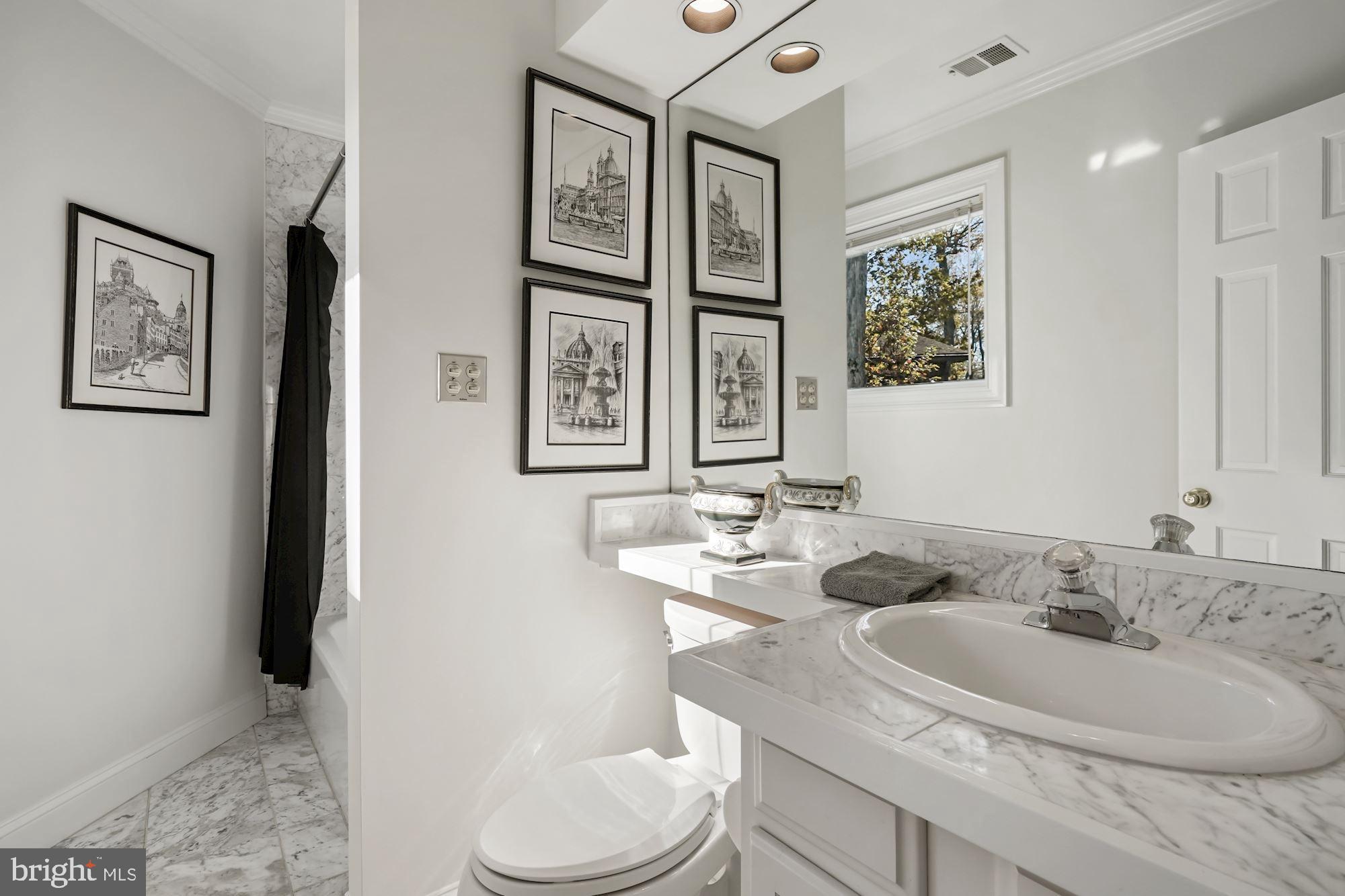2000 Rockingham Street McLean, VA 22101 - Photo 45 of 62 Bathroom #2