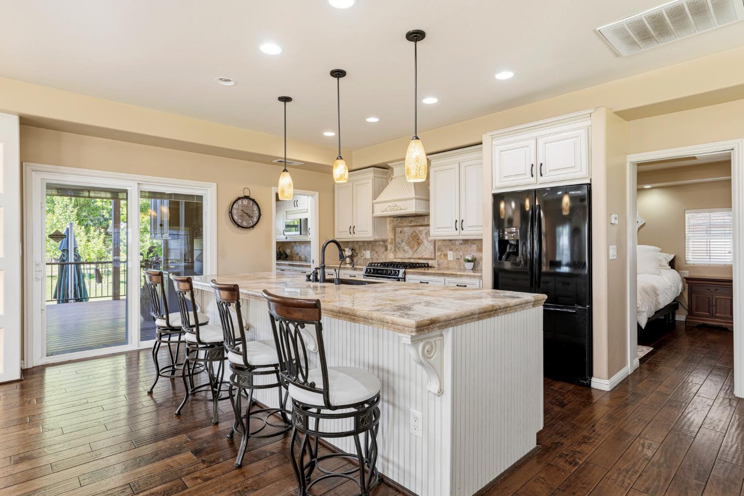 8723 Phoenix Avenue Fair Oaks, CA 95628 - Photo 12 of 63