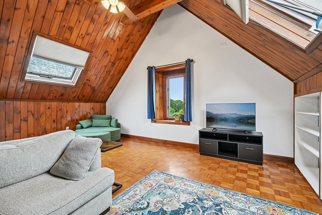 325 Mammoth Road, Unit 3 Lowell, MA 01854 - Photo 4 of 38