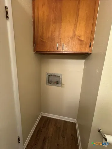 a view of utility room