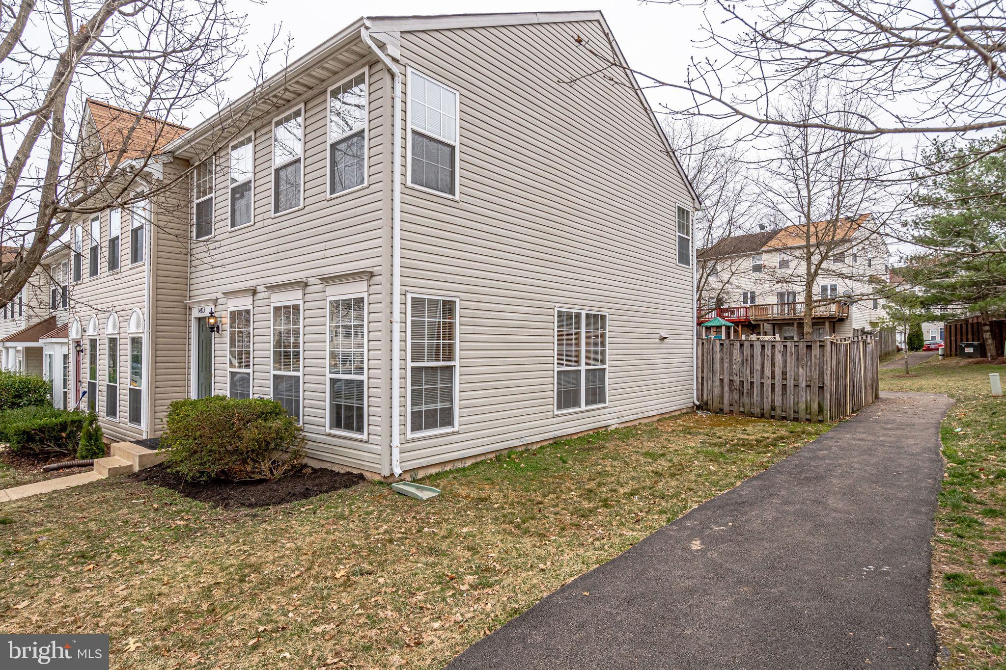 14813 Bolton Road Centreville, VA 20121 - Photo 2 of 29 Gallery Image 2