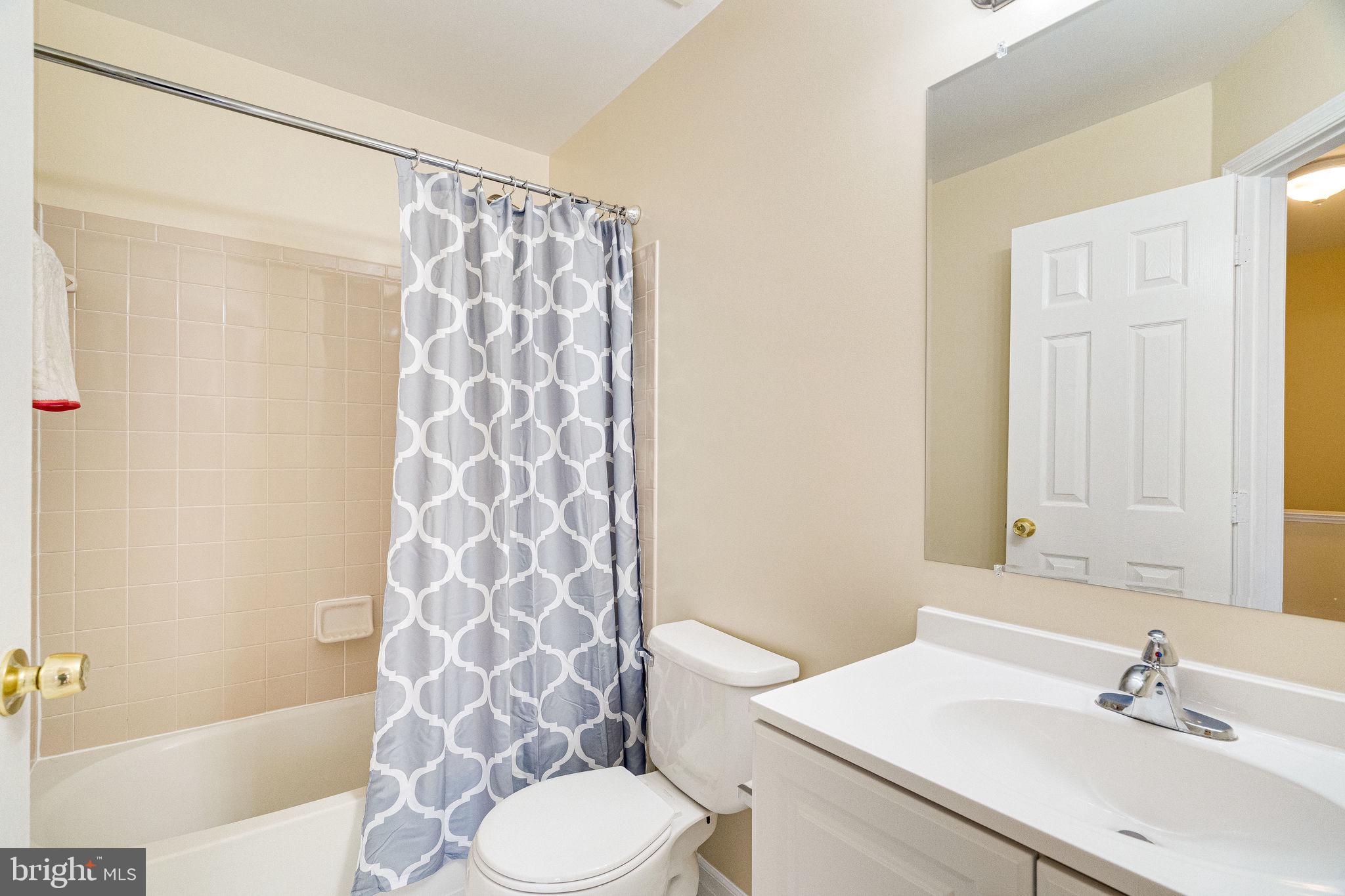 14813 Bolton Road Centreville, VA 20121 - Photo 21 of 29 Gallery Image 21