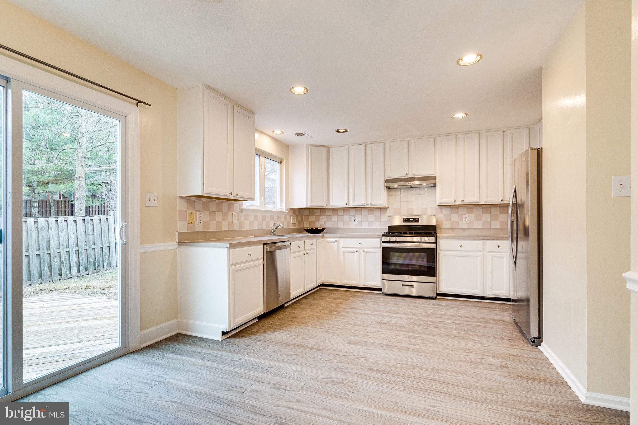 14813 Bolton Road Centreville, VA 20121 - Photo 8 of 29 Gallery Image 8