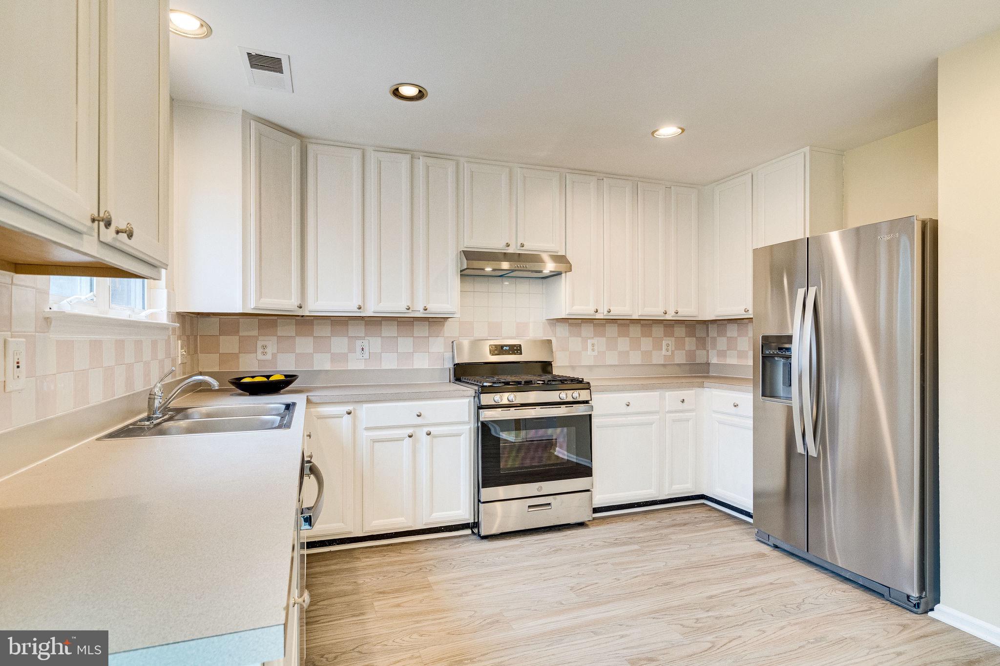 14813 Bolton Road Centreville, VA 20121 - Photo 9 of 29 Gallery Image 9