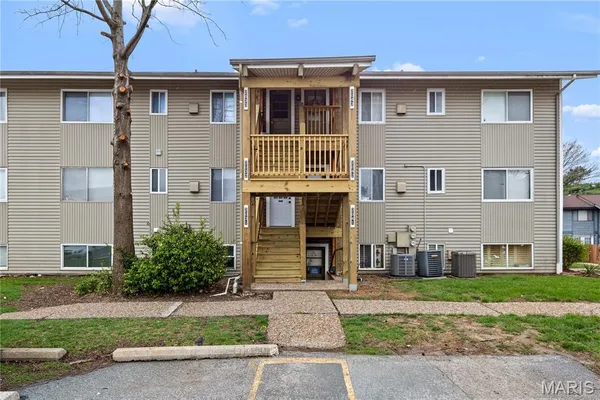 $115,000 | 2031 Gascony Parc Drive, Unit 2031, Lake St. Louis, MO 63367