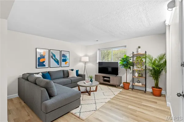$115,000 | 2031 Gascony Parc Drive, Unit 2031, Lake St. Louis, MO 63367