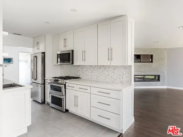 $8,000 | 7630 West 91st Street, Los Angeles, CA 90045