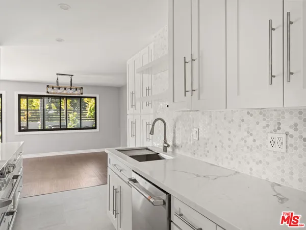 $8,000 | 7630 West 91st Street, Los Angeles, CA 90045