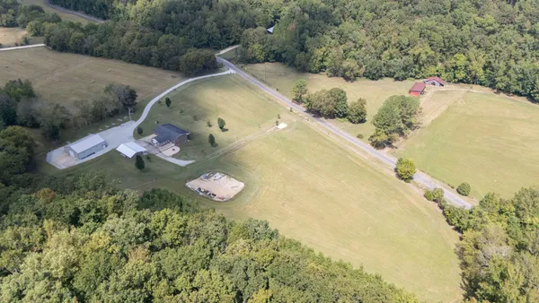 $699,900 | 6285 Rayburn Creek Road, Collinwood, TN 38450