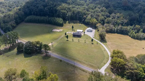 $699,900 | 6285 Rayburn Creek Road, Collinwood, TN 38450