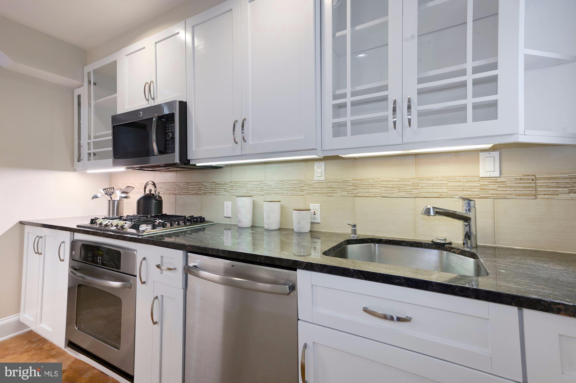 3102 Rodman Street Northwest Washington, DC 20008 - Photo 11 of 40 Kitchen