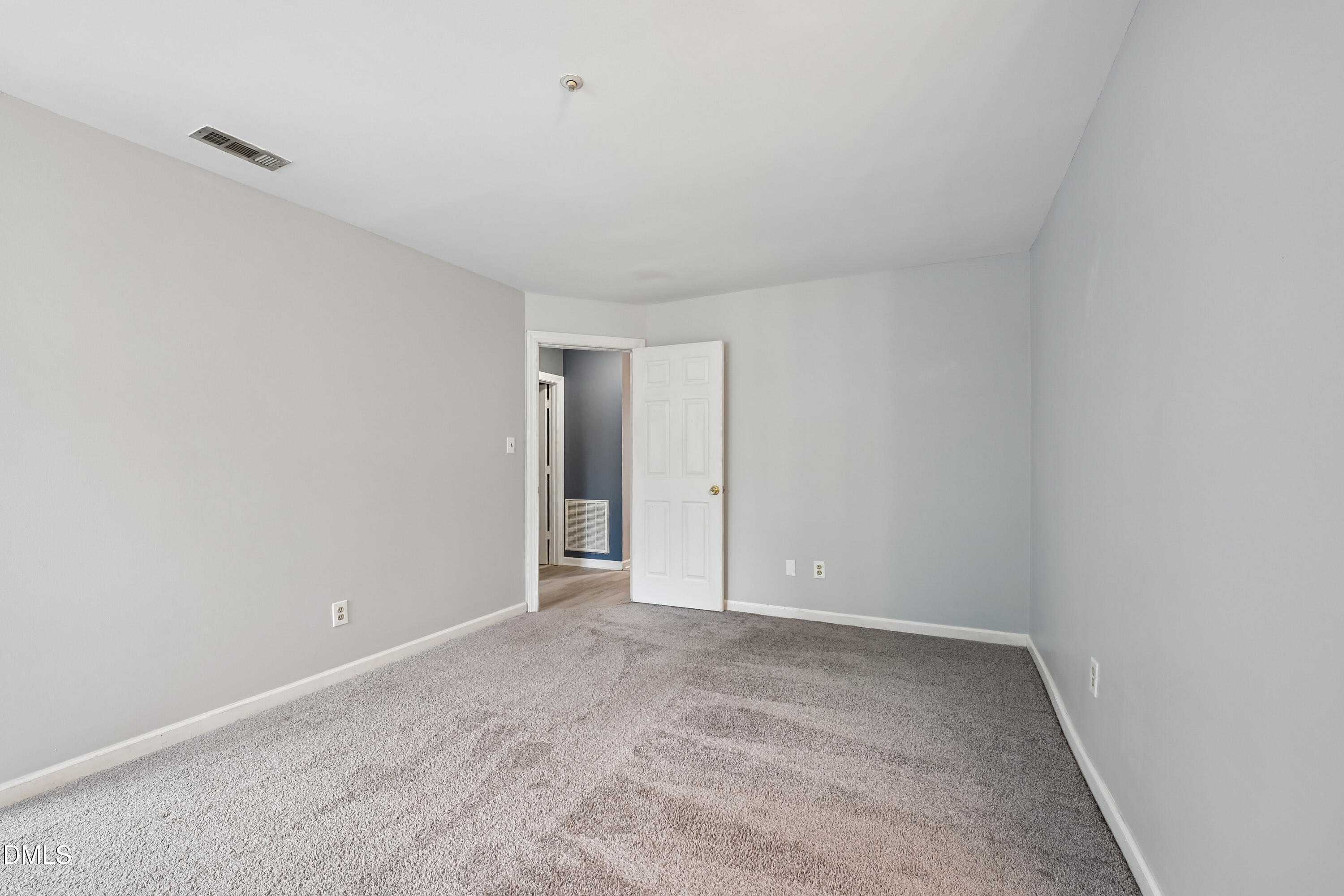 4900 Avenida Del Sol Drive, Unit 102 Raleigh, NC 27616 - Photo 16 of 27