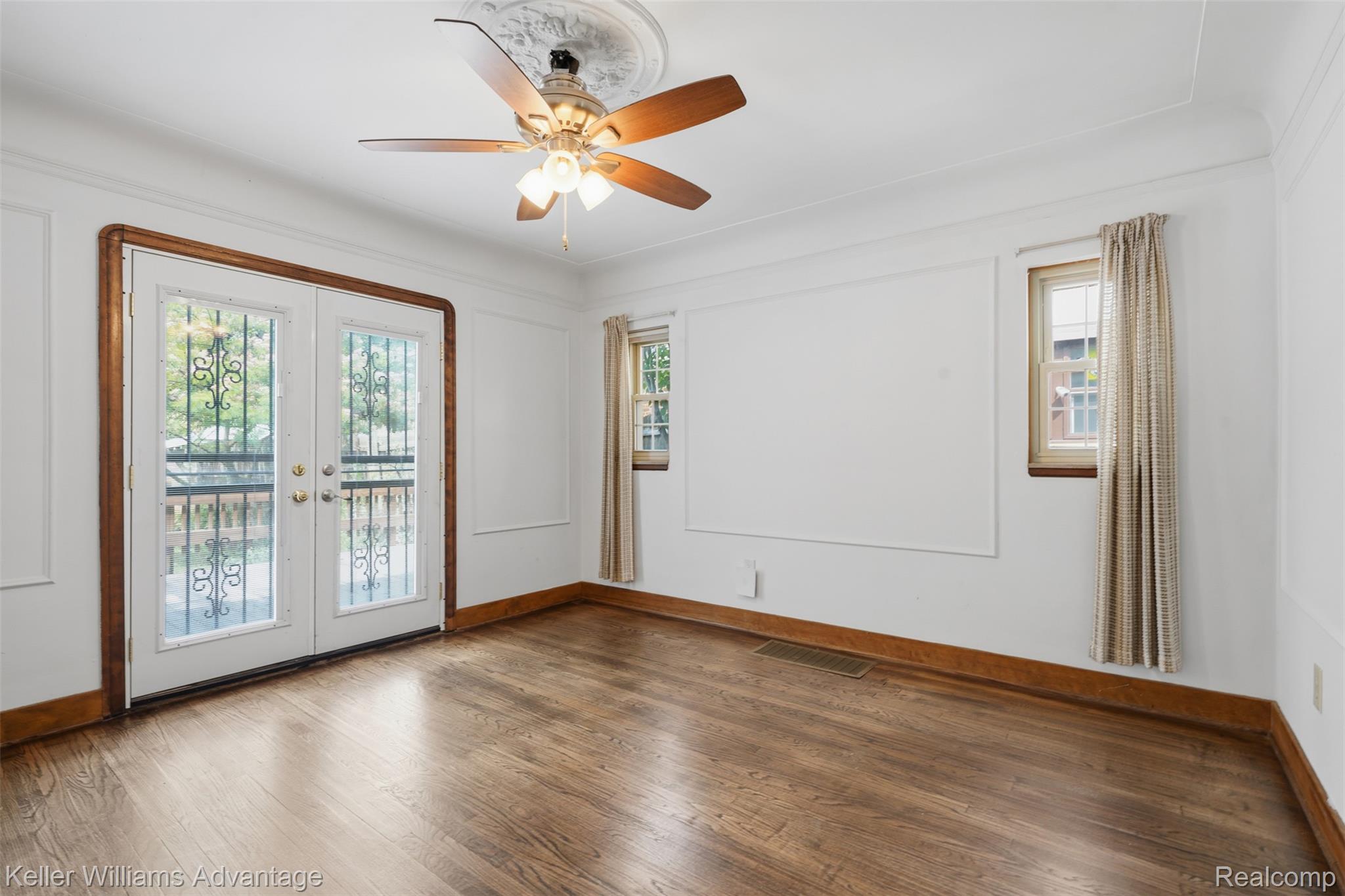 5269 Yorkshire Road Detroit, MI 48224 - Photo 7 of 32 5259 yorkshire rd-8.jpg