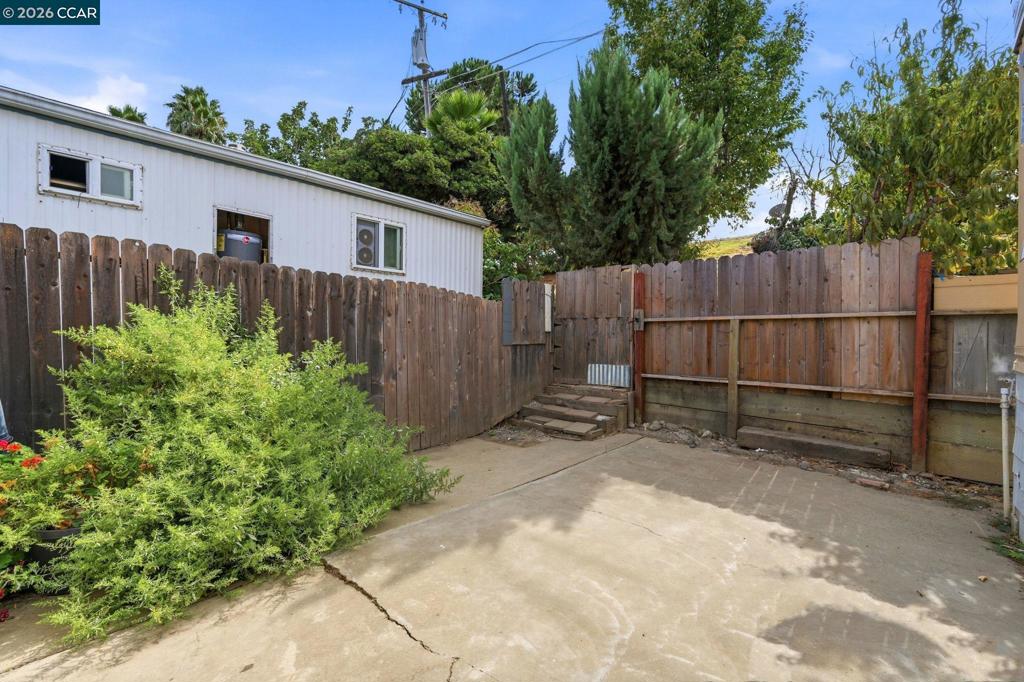 841 West Brannan Island Road Isleton, CA 95641 - Photo 19 of 24 Back Yard