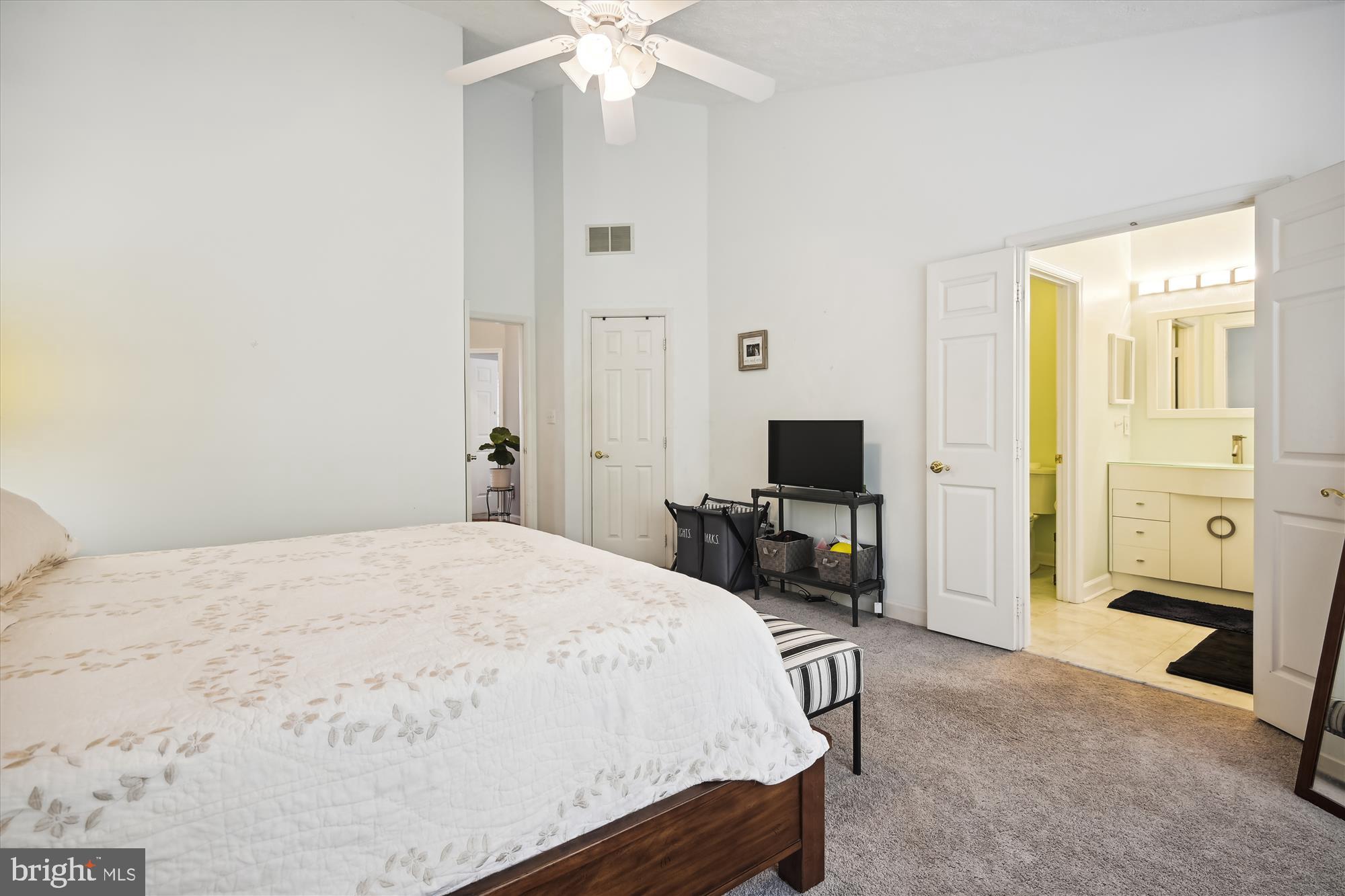 3223 Escapade Circle Riva, MD 21140 - Photo 20 of 33 Primary Bedroom