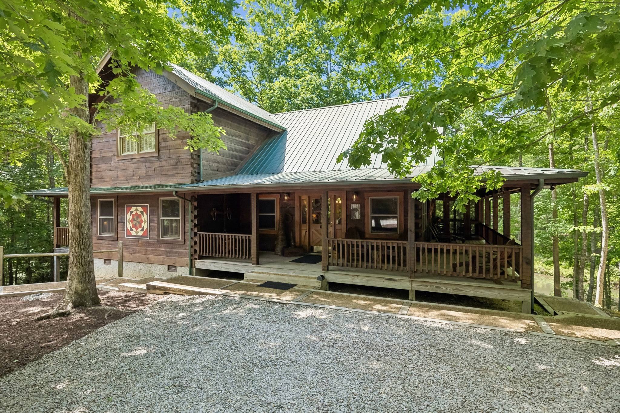 340 Doe Ridge Road Oneida, TN 37841 - Photo 1 of 99