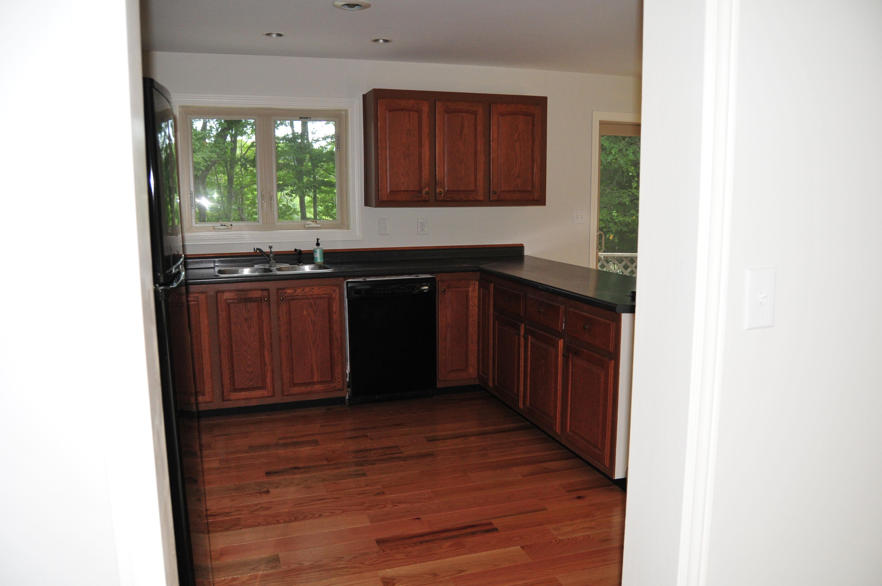 9 Pepperrell Road Kittery Point, ME 03905 - Photo 8 of 21 DSC_2681