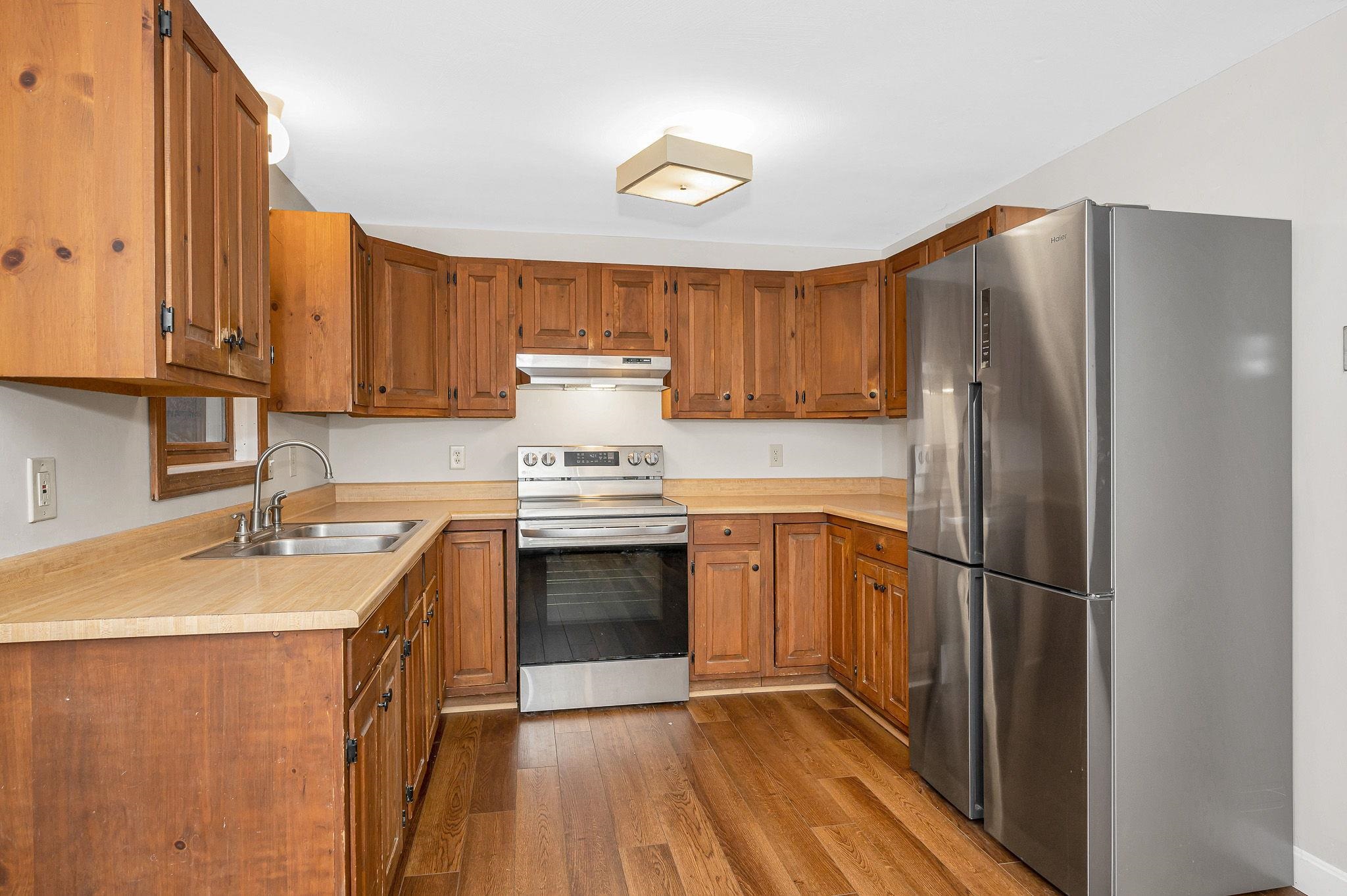 54 S Road Fremont, NH 03044 - Photo 12 of 26 Gallery Image 12