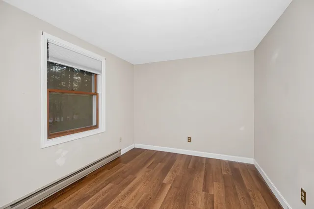 $425,000 | 54 S Road, Fremont, NH 03044