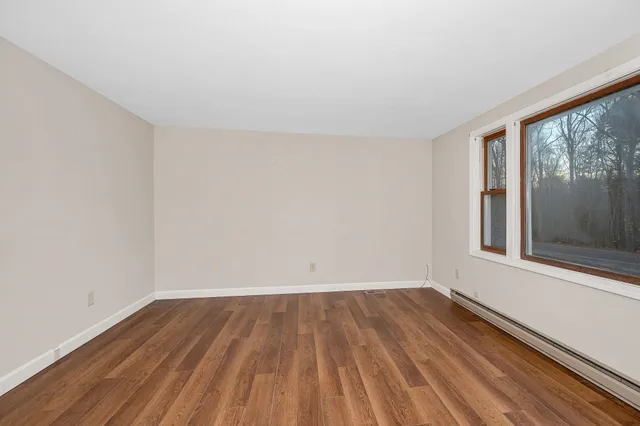 $425,000 | 54 S Road, Fremont, NH 03044