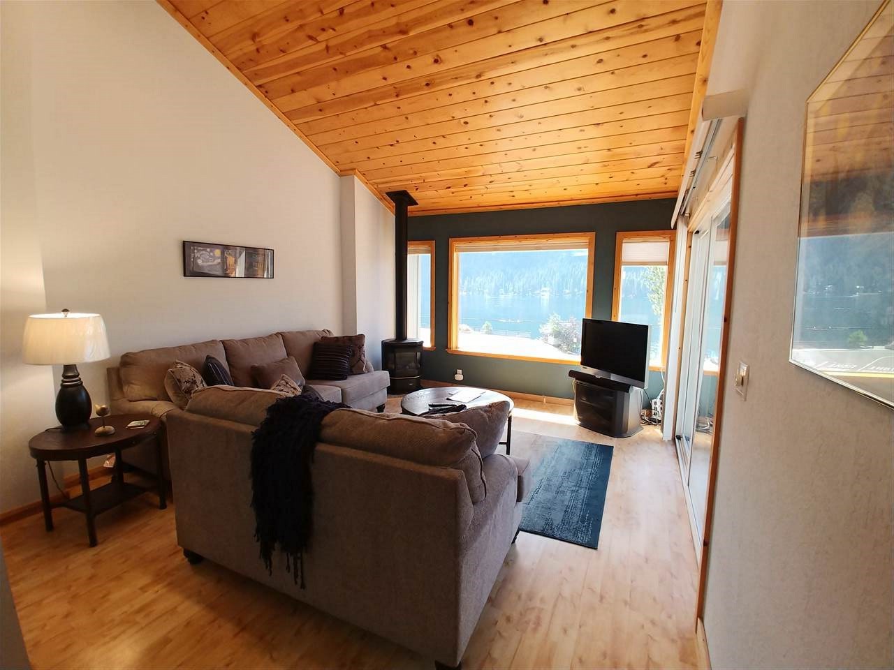15510 Donner Pass Road, Unit 2 Truckee, CA 96161 - Photo 9 of 21 Gallery Image 9