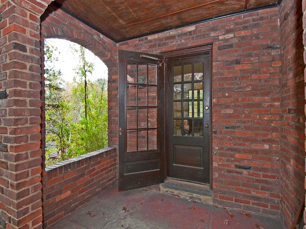 200 Rutledge Drive Pittsburgh, PA 15215 - Photo 4 of 17 Gallery Image 4