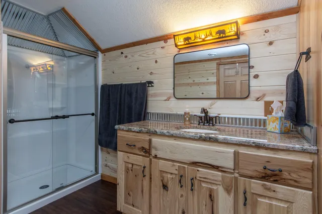 $639,900 | 608 Broadway Street, Wahkon, MN 56386