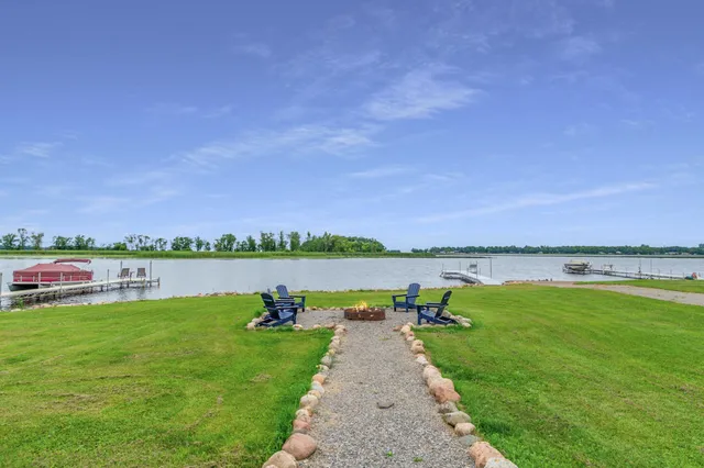 $639,900 | 608 Broadway Street, Wahkon, MN 56386