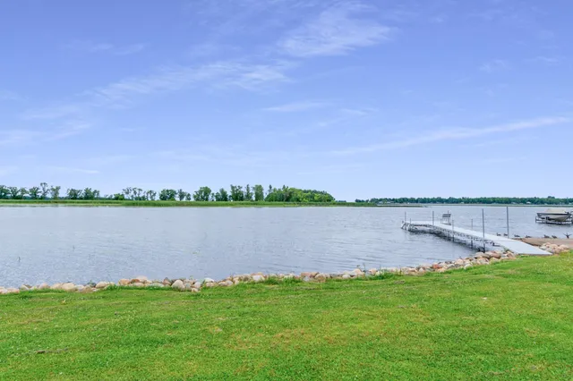 $639,900 | 608 Broadway Street, Wahkon, MN 56386