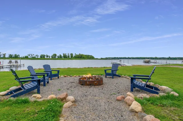 $639,900 | 608 Broadway Street, Wahkon, MN 56386