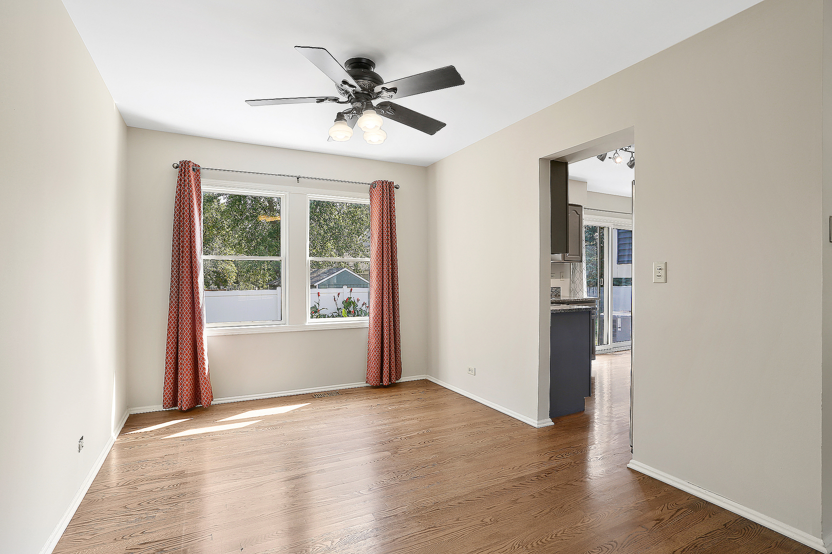 372 Cedarbrook Road Naperville, IL 60565 - Photo 13 of 25